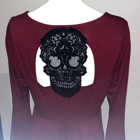 Hot Topic Burgundy Long Sleeve Top with Black Lace Skull Back - Picture 3 of 8